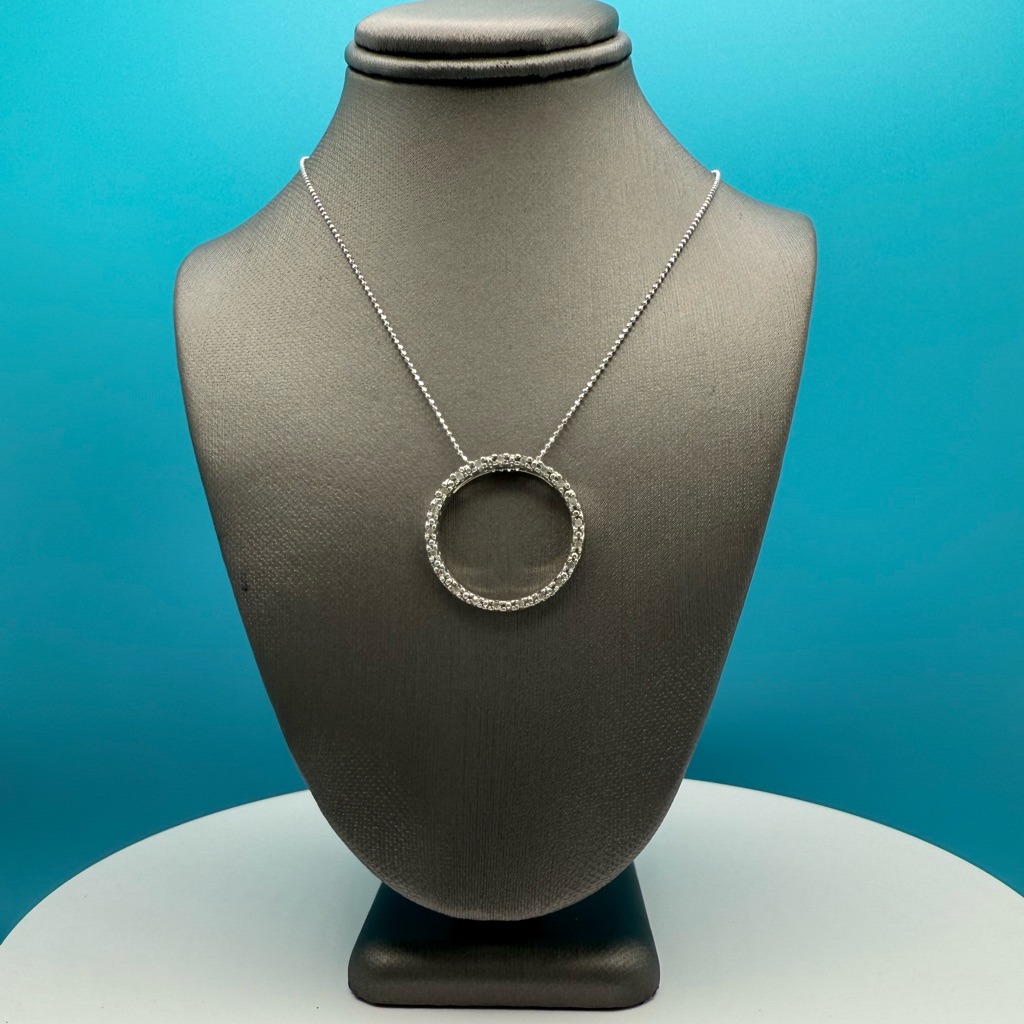 Silver Circle Pendant Necklace